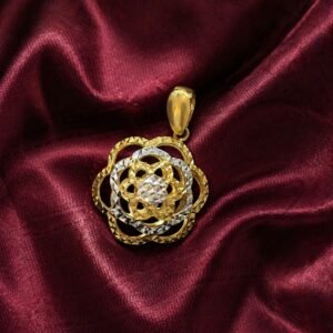 Luxe Shine Gold Pendant