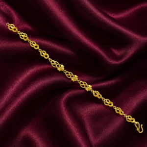 Elegant Twist Gold Bracelet
